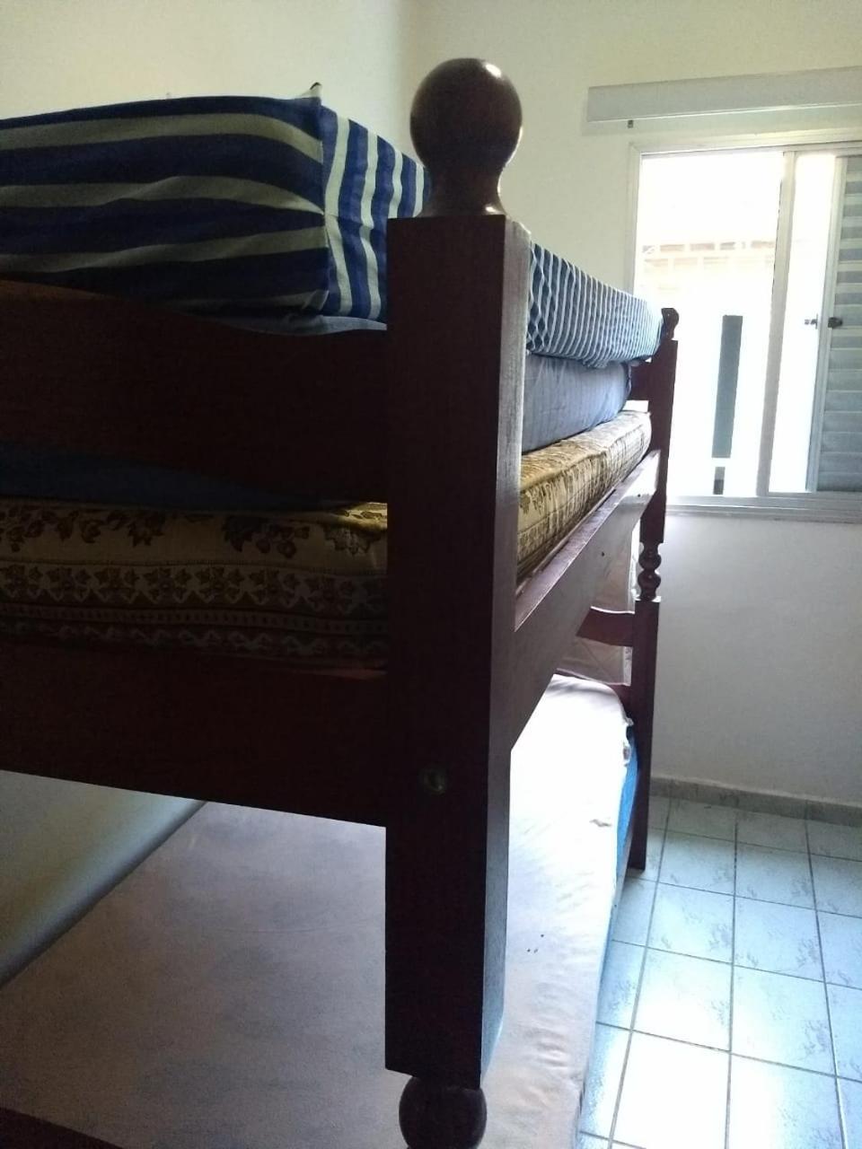 Quebra Mar - Praia Grande - Ubatuba *